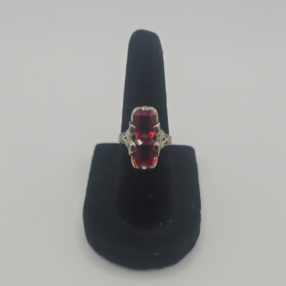 5.5 14k White Gold and Redish Pink Ruby Gemstone Ring